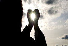 黑白直播在线观看-0.1秒改写命运：拳台惊雷炸响时