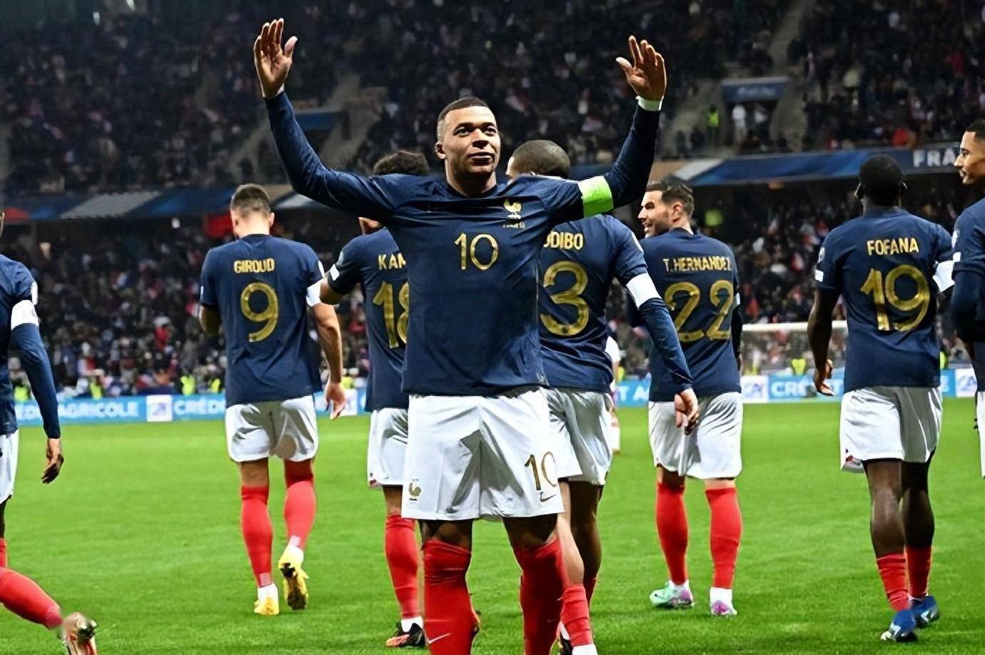 黑白直播-意大利迎战立陶宛：欧国联预选赛欧洲区焦点战的简单介绍