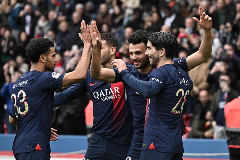 包含皇家马德里战胜法国巴黎圣日耳曼的词条