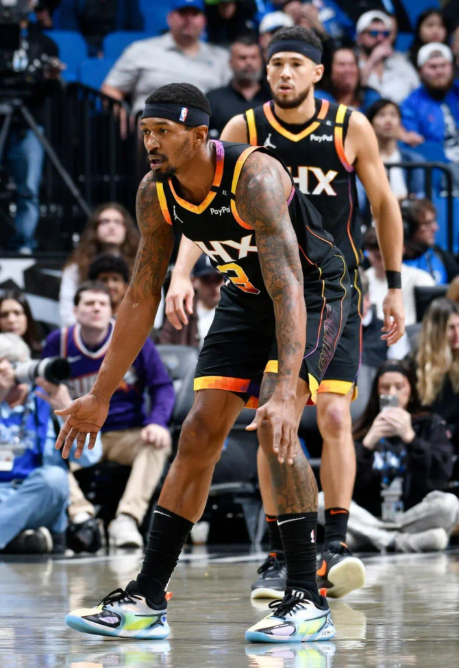 黑白直播nba-魔术队连败不振，主教练呼吁球员调整！