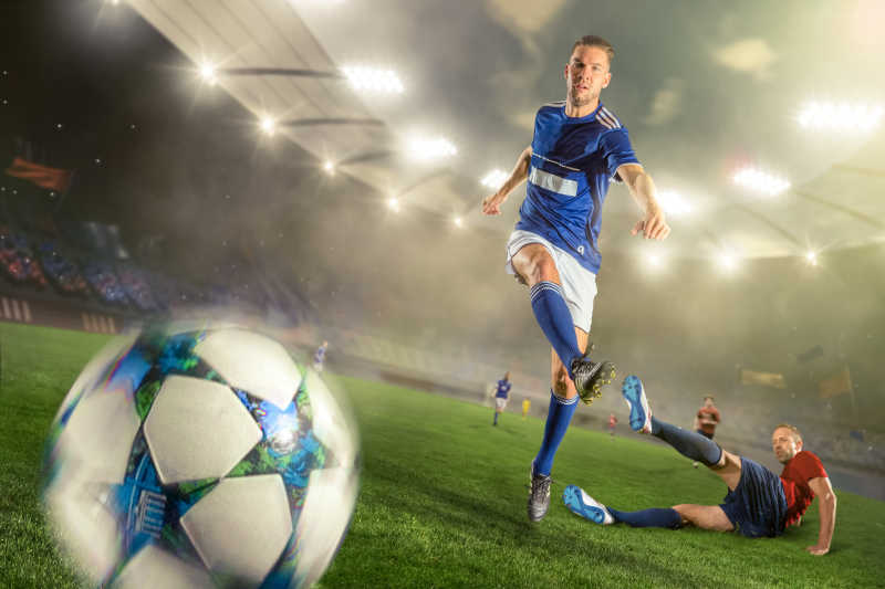 黑白直播免费体育直播-超凡表现，球员射门技术精妙