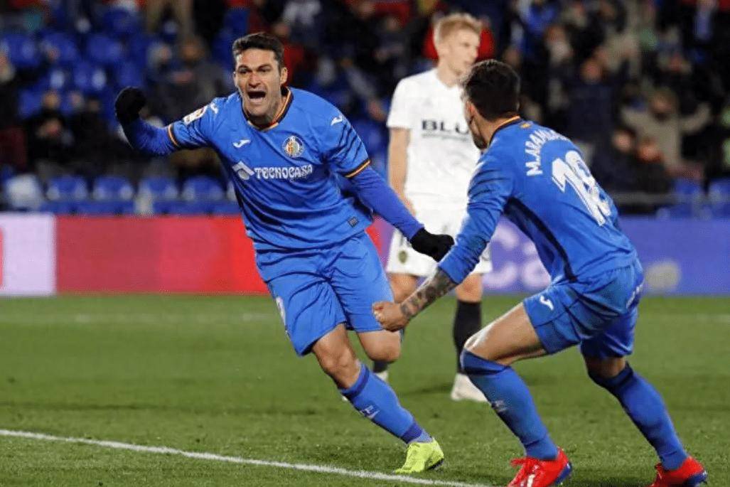 比利亚雷亚尔主场遭遇挑战,终结连胜纪录的简单介绍 比利亚雷亚尔主场遭遇挑战,终结连胜纪录的简单介绍