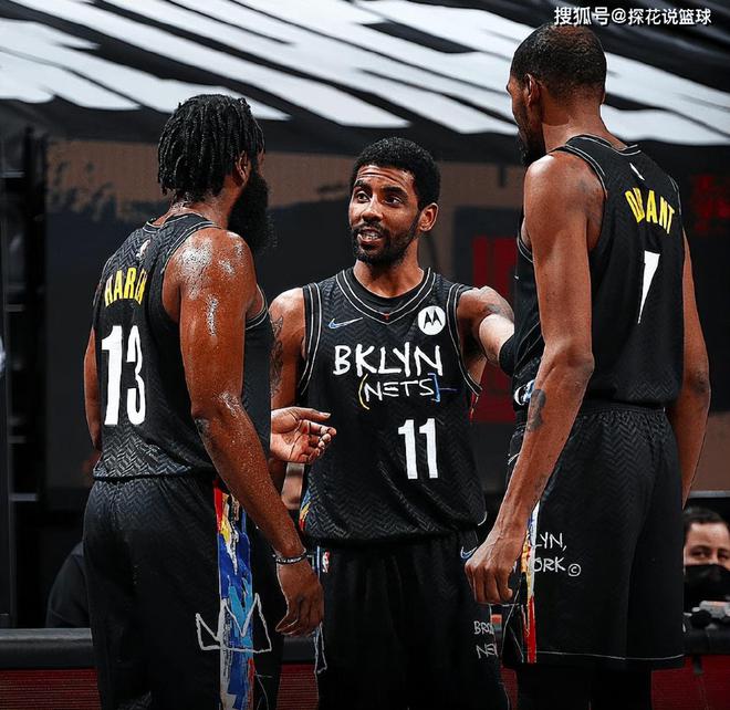 黑白直播体育-篮网主场大胜掘金，杜兰特全面表现砍下分