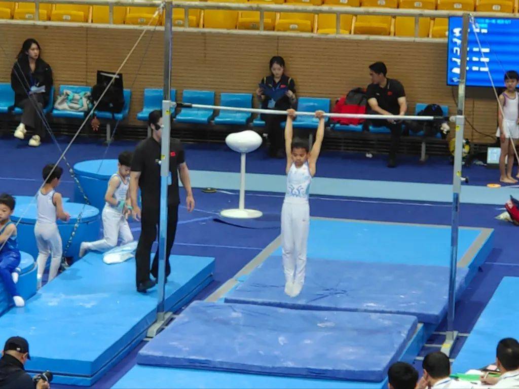 黑白直播-选手在赛场上绽放出自己的光芒