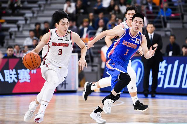 贵州队在较量中发挥出色,实现了逆袭 贵州队在较量中发挥出色,实现了逆袭