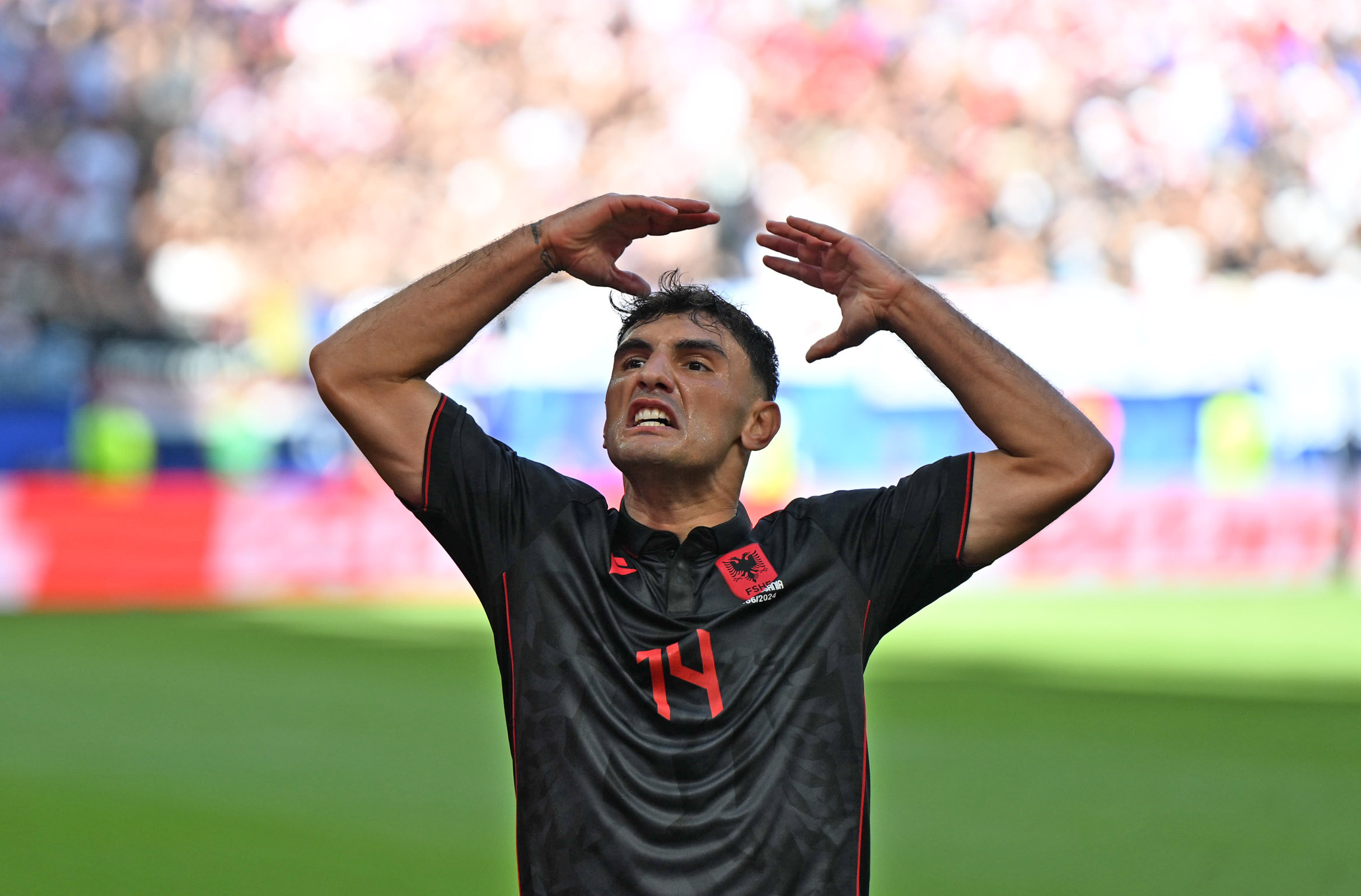 黑白直播体育-克罗地亚球员在欧洲比赛中表现出色