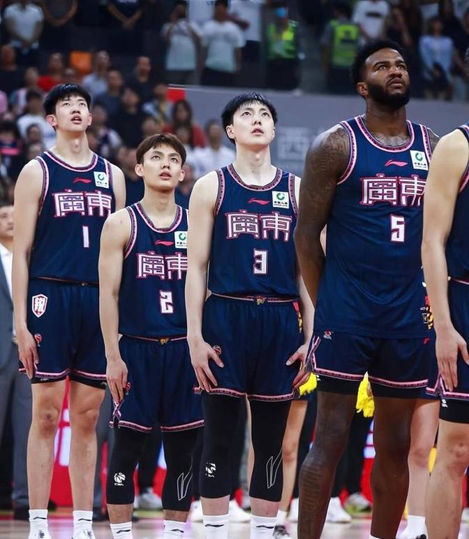 海南男篮在较量中成功逆袭对手的简单介绍 海南男篮在较量中成功逆袭对手的简单介绍