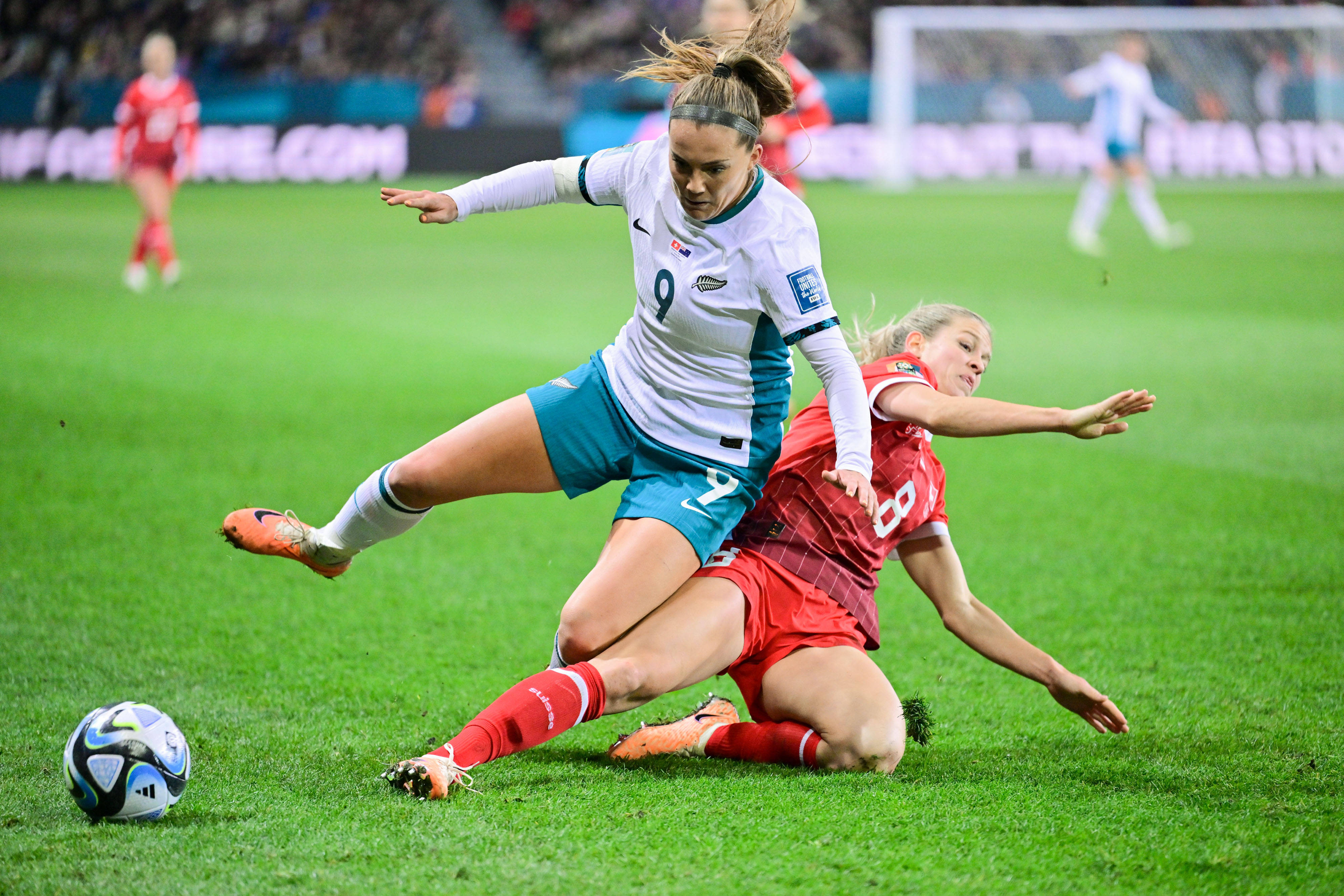 德国女足战胜瑞士队进入下一阶段