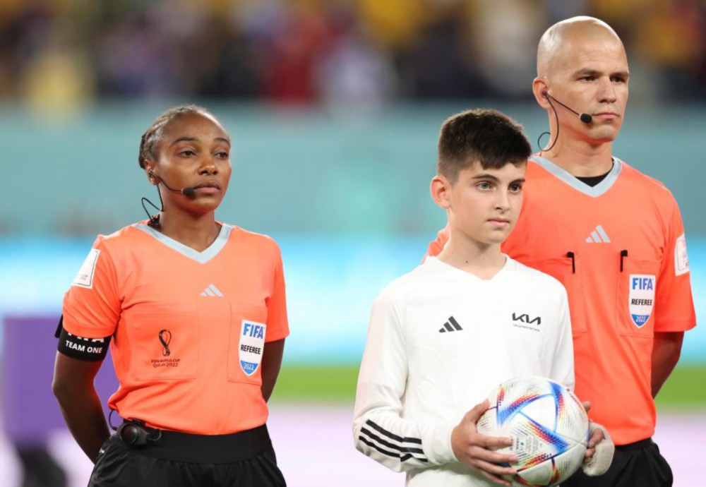 非洲足球锦标战:女队选手迎战对手 非洲足球锦标战:女队选手迎战对手