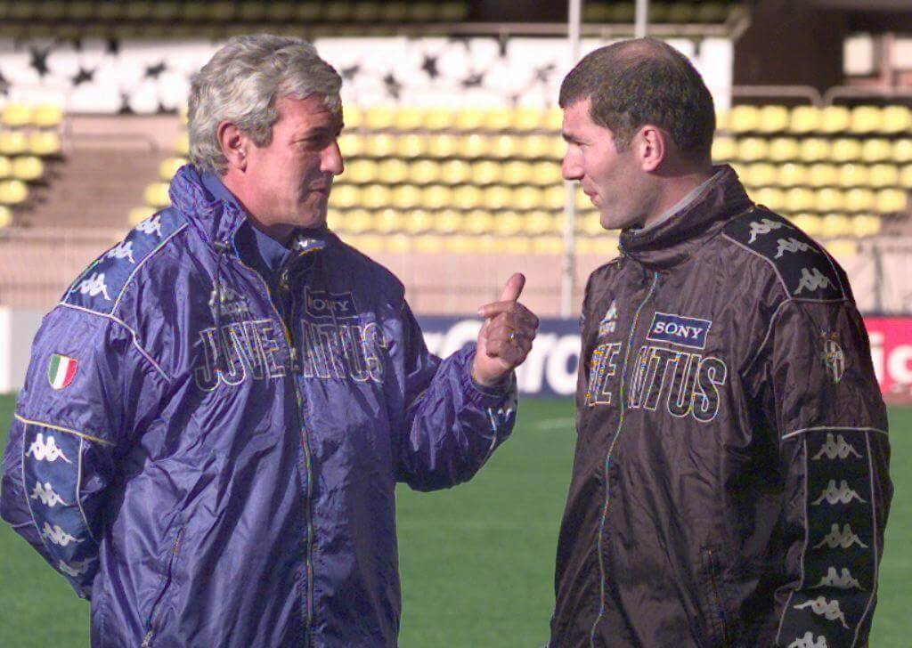 黑白直播nba-法国足球传奇教练传授心得，造就一代不可或缺球员的简单介绍