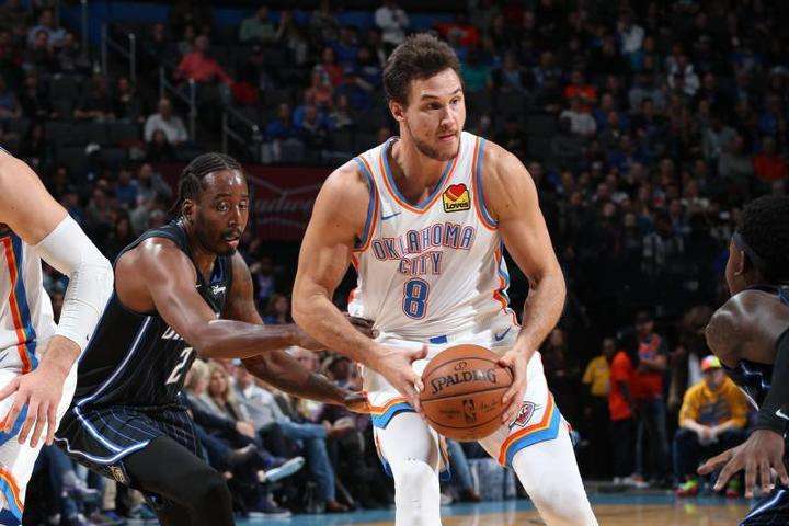 黑白直播在线观看-EG碾压GEN，Elk拿下关键大龙小组赛2:0（洛杉矶）