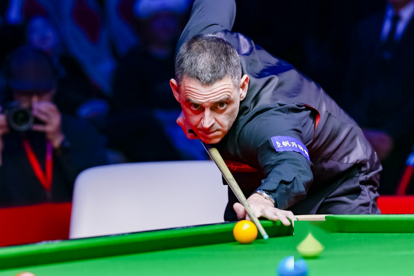 黑白直播-拉脱维亚队突破重围，取得关键胜利