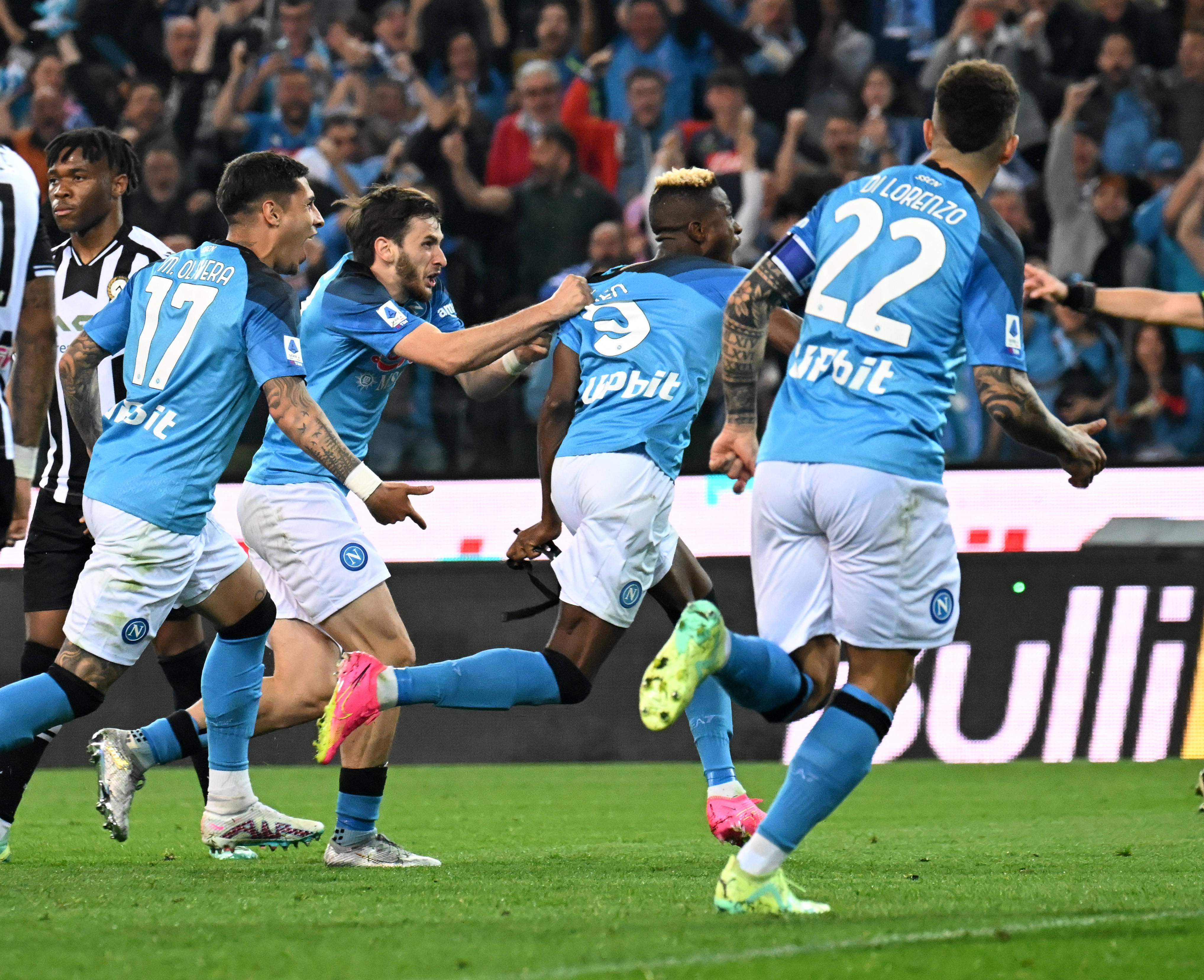 佛罗伦萨防守稳固，球队重回胜利轨道的简单介绍