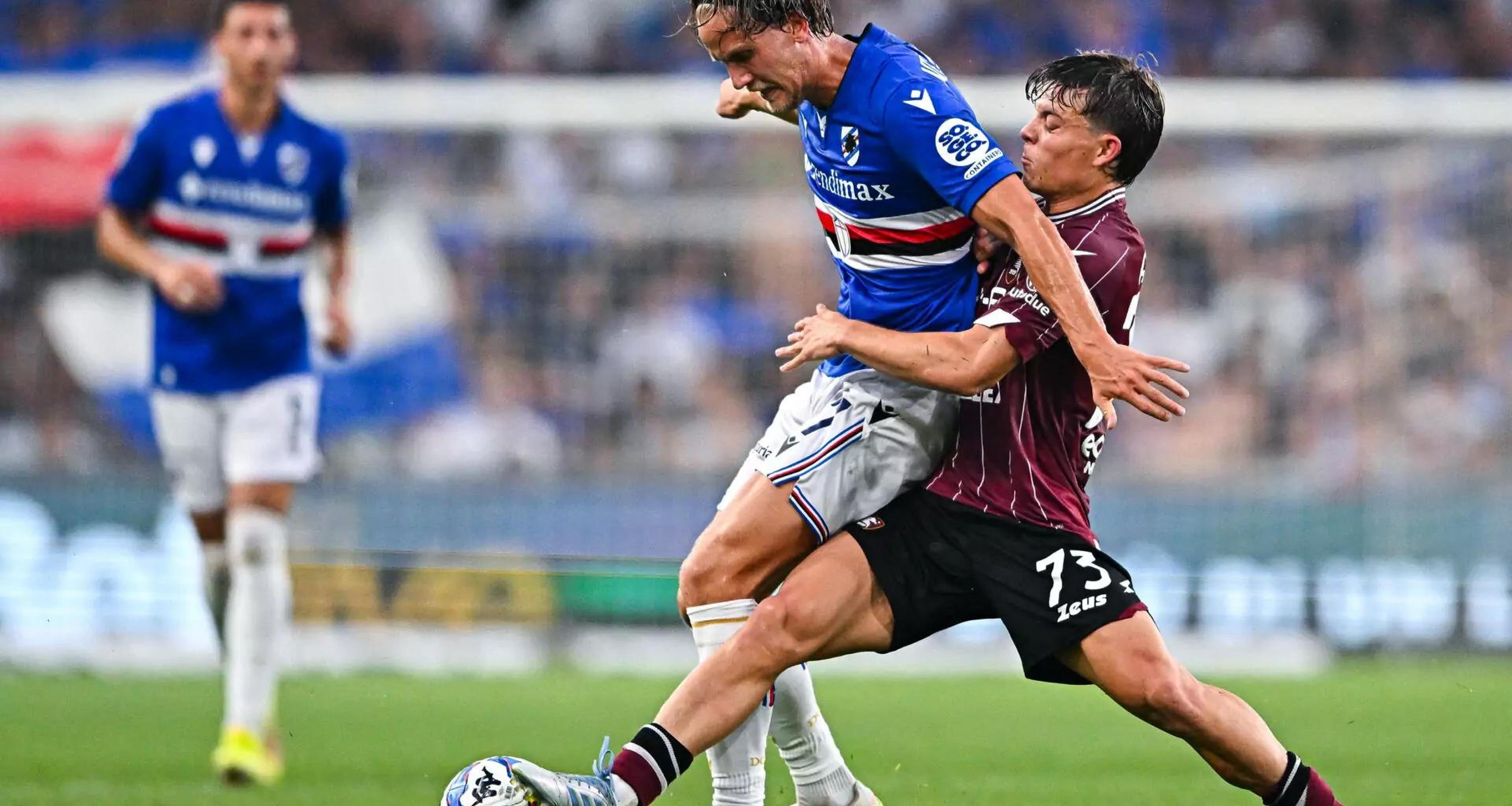 包含桑普多利亚主场战平，保级形势严峻的词条