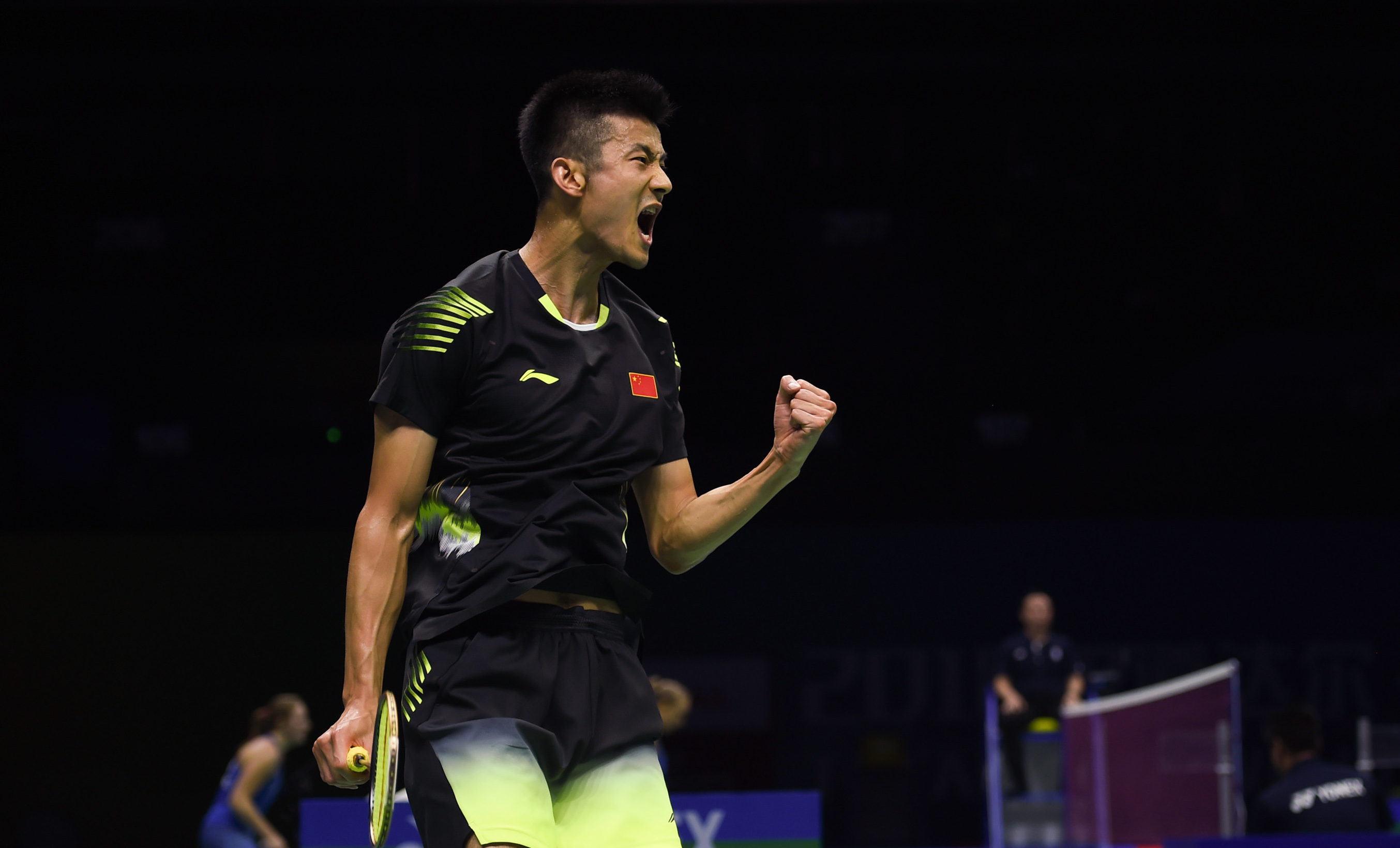 黑白直播在线观看-英格兰羽毛球队血洗印度羽毛球队，谌龙爆发神勇的简单介绍