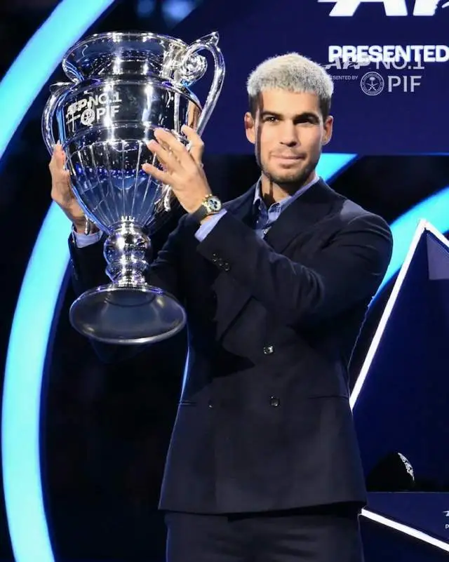 黑白直播在线观看nba-蒙特卡洛大师赛险胜年终总决赛,穆雷统治全场