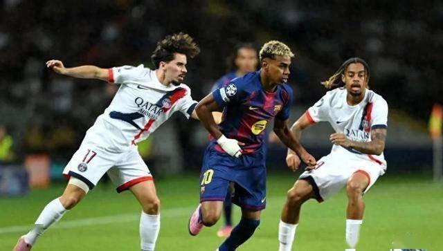 黑白直播体育-乌拉圭绝杀巴萨,法比尼奥统治全场