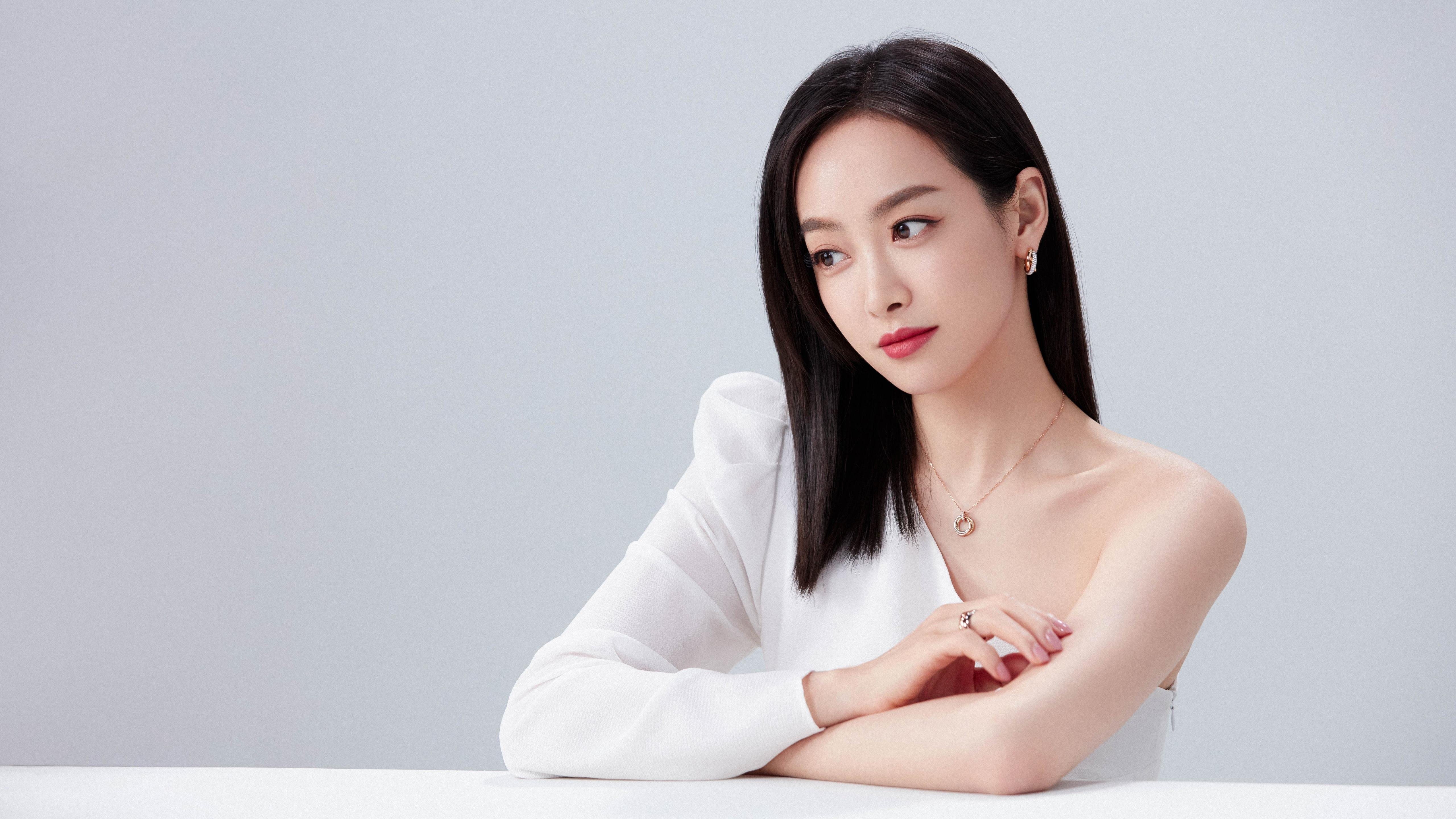 黑白直播体育-个体爆发的微光与团队胜利的洪流，当卡拉斯科照亮球场之时